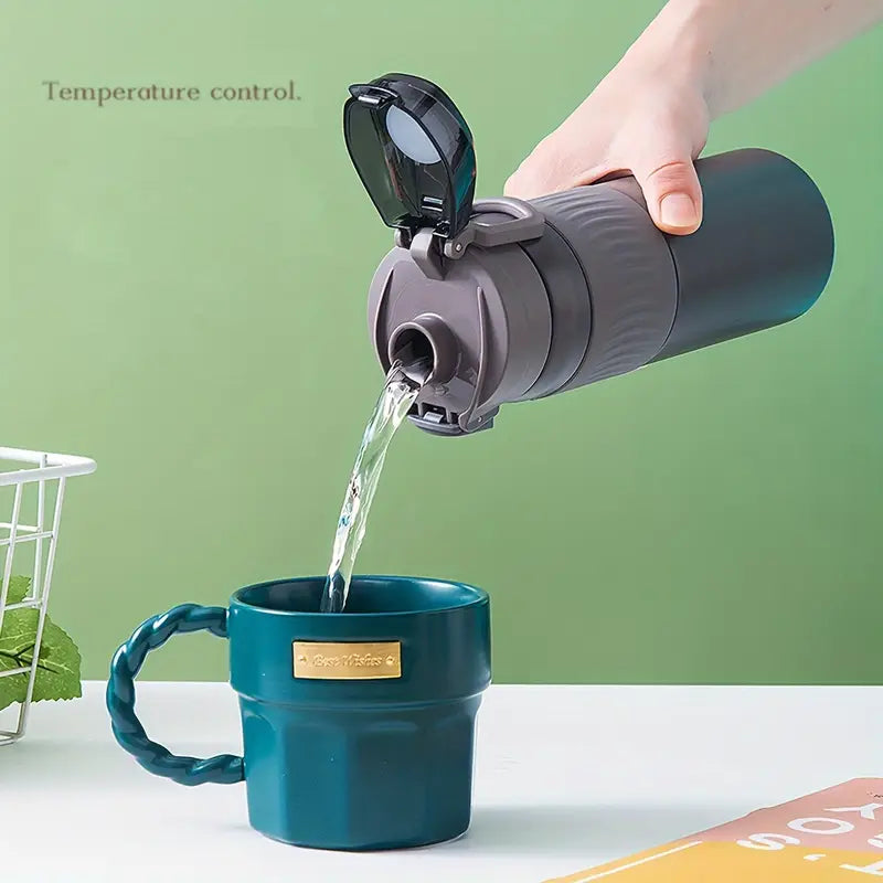 Stainless Steel Insulated Water Bottle - Portable, Leakproof Flask - 829